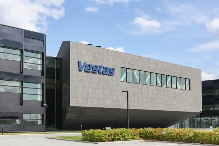 Vestas Off Campus Drive | Graduate Engineer Trainee | Apply Here! - Job ...